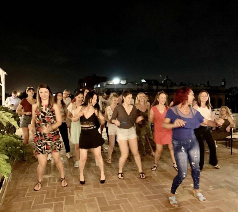 Travel experience showing learning salsa in havana