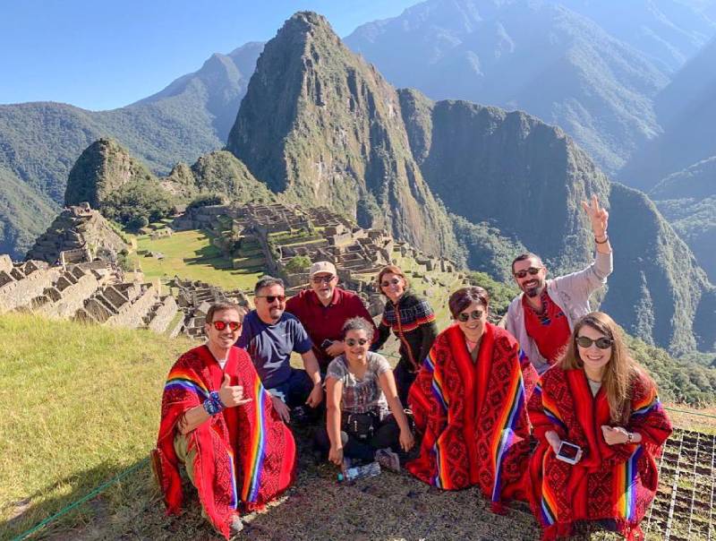 Travel experience showing macchupicchu